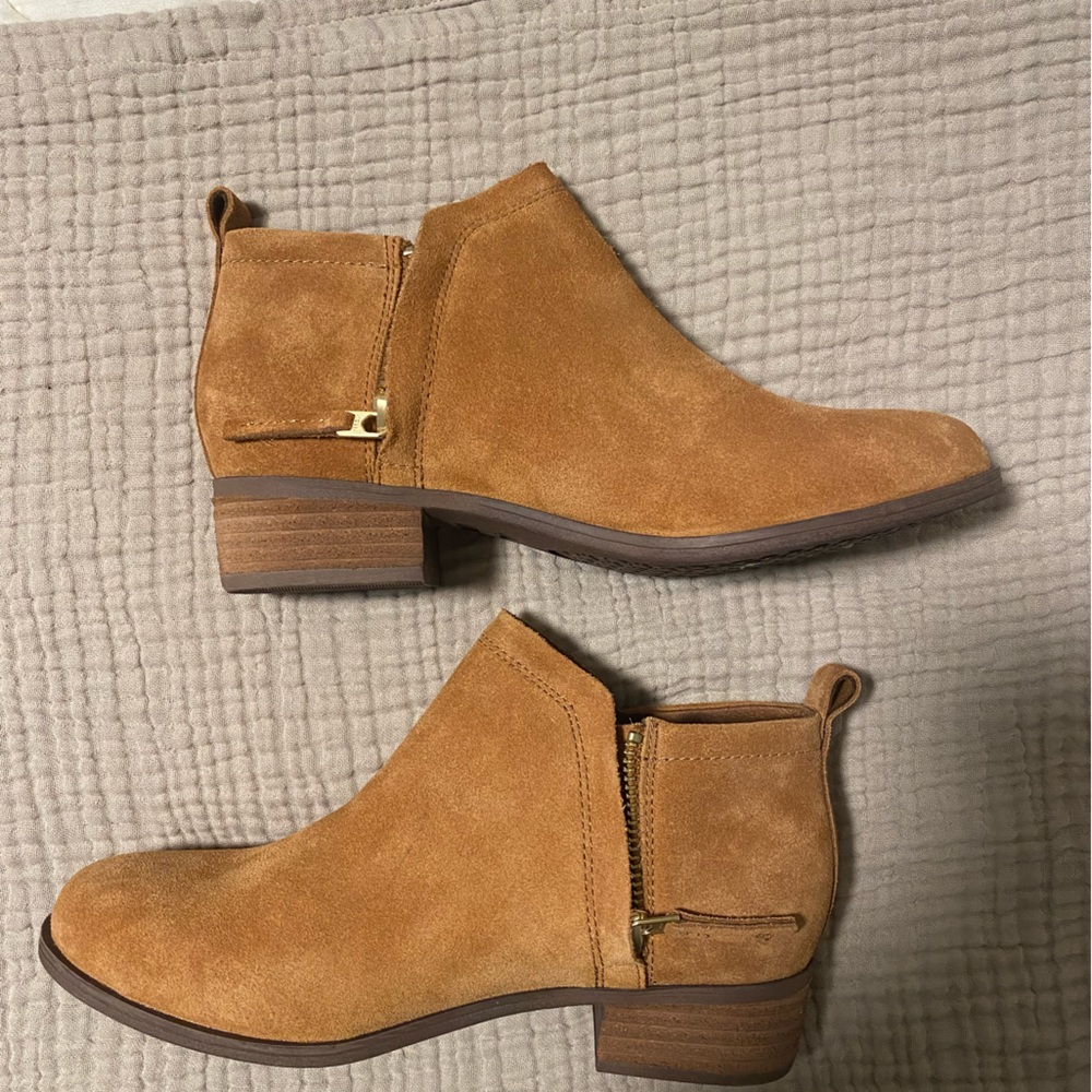 TOMS booties